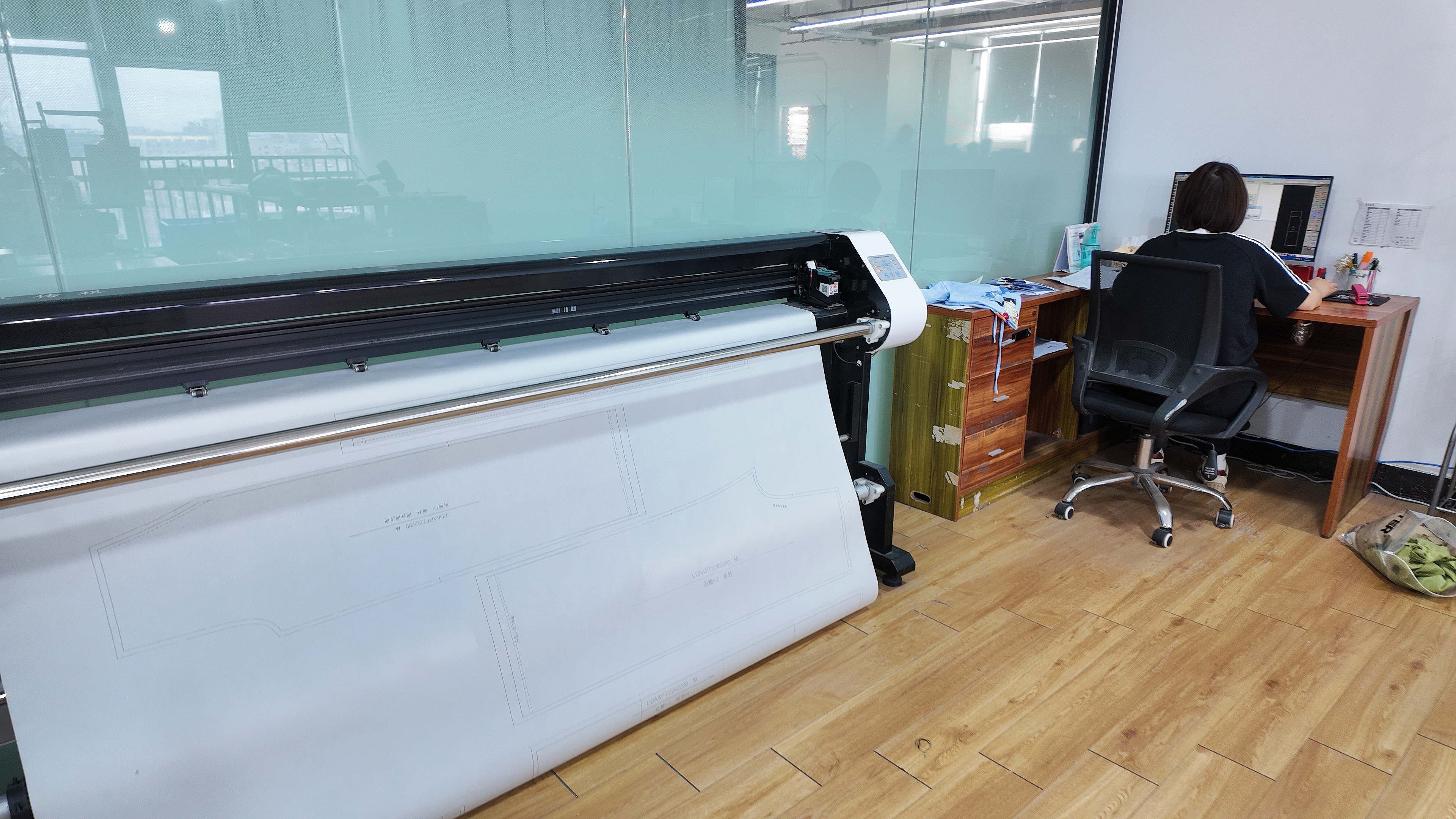 QICHENG garment factory pattern making department - CAD design